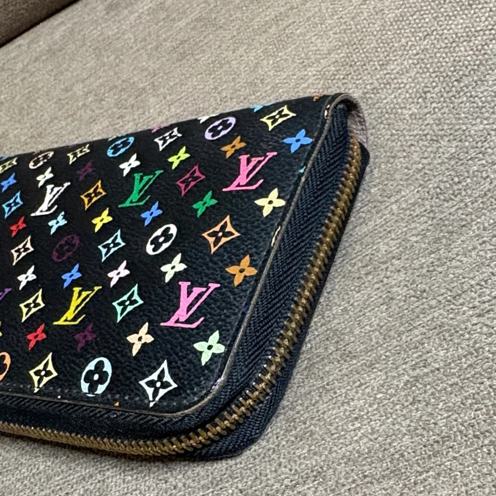 Louis Vuitton Black Takashi Murakami Monogram Zip Wallet - Picture 5 of 9